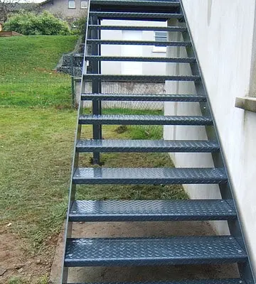 Escalier métallique