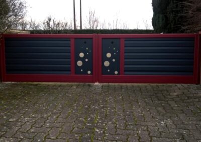portail aluminium rouge noir alsace 02